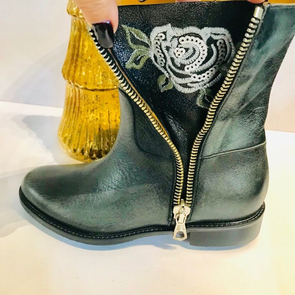 Dark Green Ankle Boot Bootie w Peek-a-Boo Rose